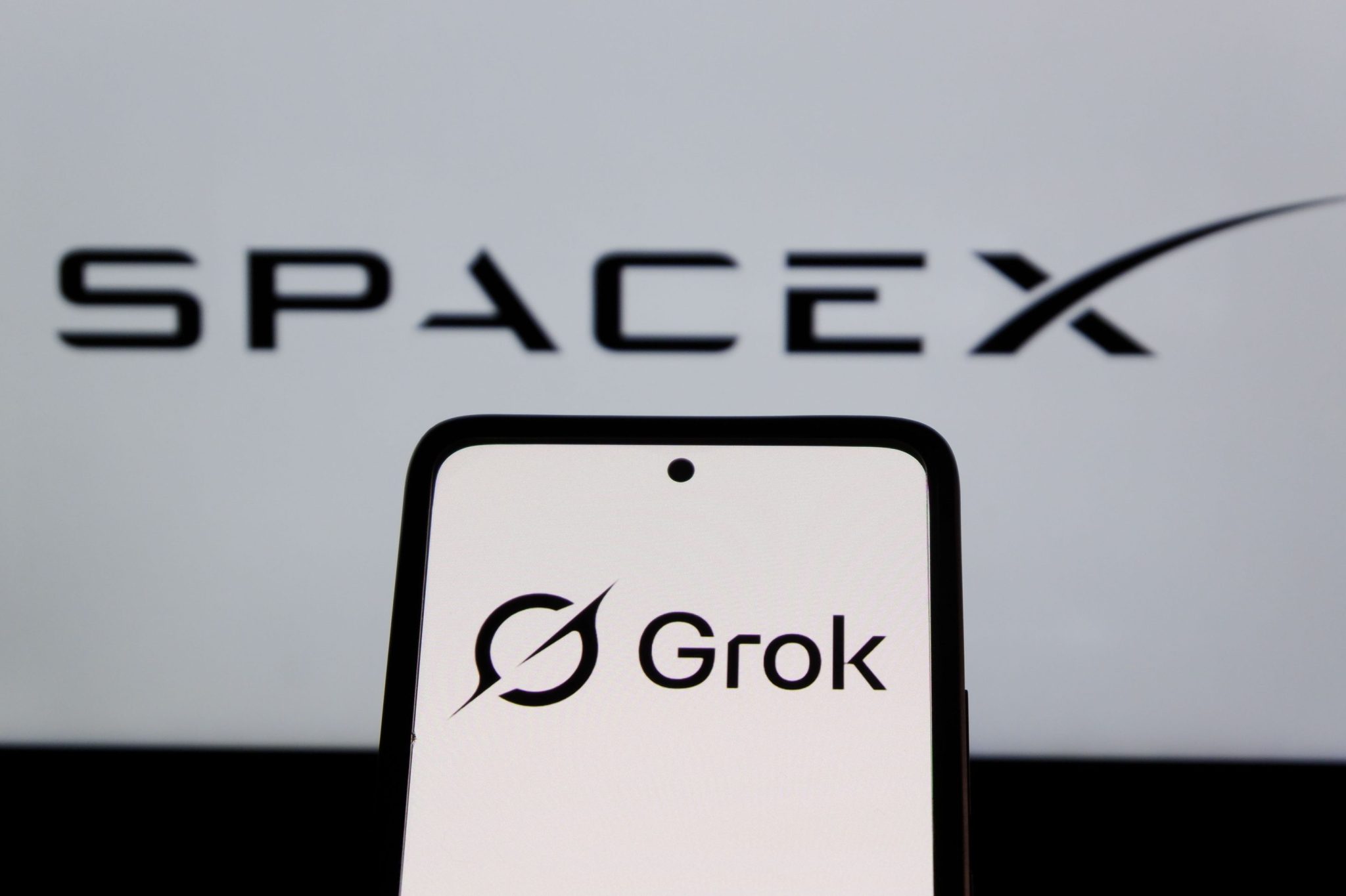 Top analyst: 71% of SpaceX’s $2 trillion value rests on AI. Grok’s numbers are ‘almost comical’ by comparison
